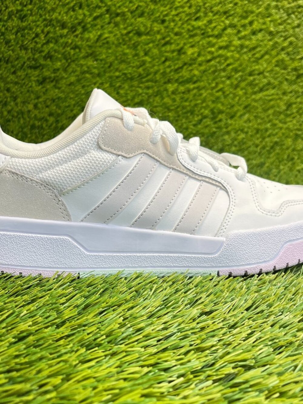 Adidas Entrap Womens Size 11 White Pink Athletic Leather Walking Shoes Sneakers